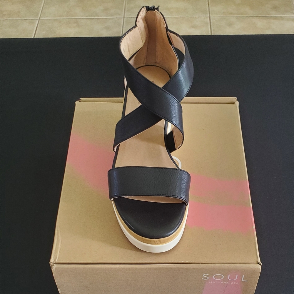 Soul Naturalizer Goodtimes Black Women's Casual Shoes. Size 10M
